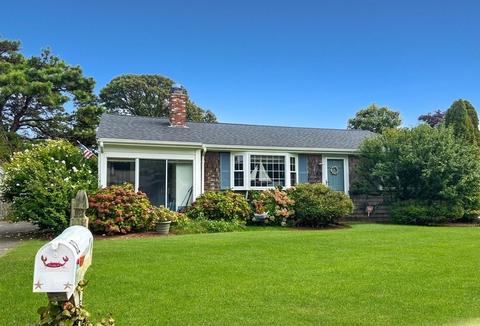 82 Cornell Dr, Dennis, MA 02639 photo 2