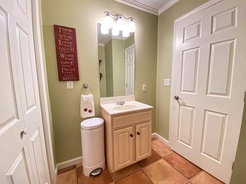 210 Johnson Rd #11, Chicopee, MA 01022 photo 8