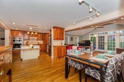 4 Garrett Rd, Reading, MA 01867 photo 7