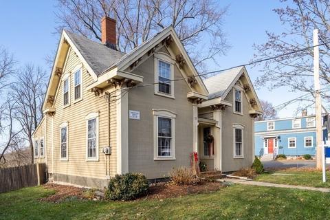 32 Centre St, Danvers, MA 01923 photo 2