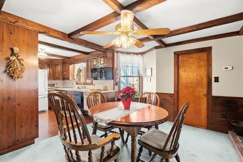 32 Centre St, Danvers, MA 01923 photo 4