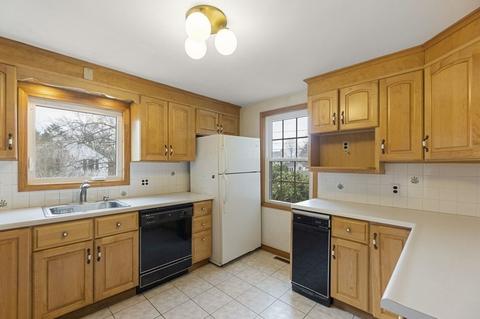 4 Rowell Rd, Danvers, MA 01923 photo 12