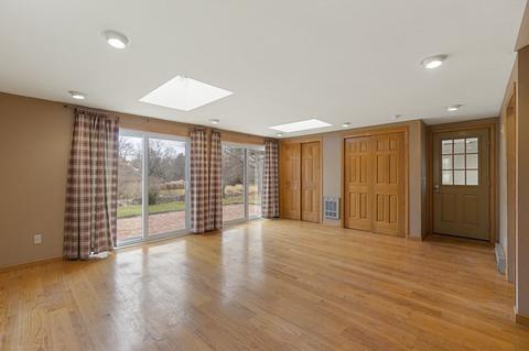 4 Rowell Rd, Danvers, MA 01923 photo 8