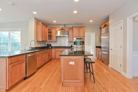 17 Francis Dr, Upton, MA 01568 photo 5
