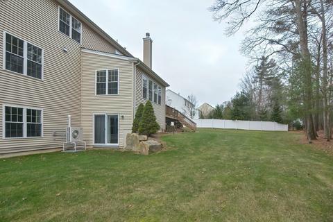 17 Francis Dr, Upton, MA 01568 photo 37