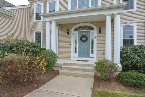 17 Francis Dr, Upton, MA 01568 photo 2