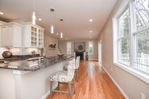 157 Clearbrook Dr, Springfield, MA 01118 photo 13