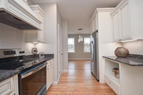 157 Clearbrook Dr, Springfield, MA 01118 photo 9