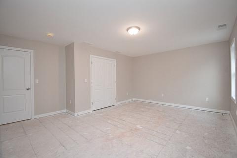 157 Clearbrook Dr, Springfield, MA 01118 photo 26