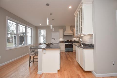 157 Clearbrook Dr, Springfield, MA 01118 photo 5
