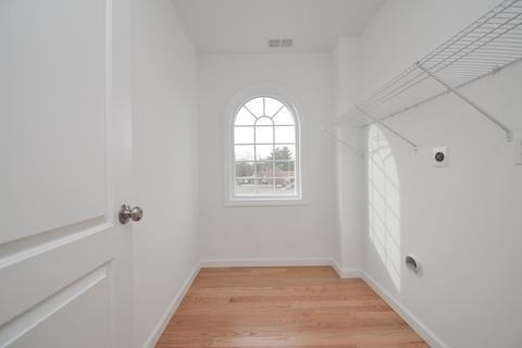 157 Clearbrook Dr, Springfield, MA 01118 photo 36