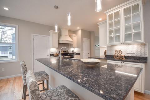 157 Clearbrook Dr, Springfield, MA 01118 photo 6
