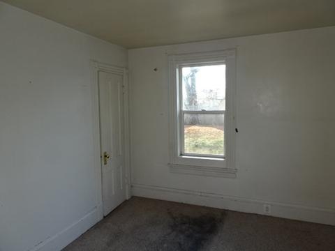 95 Ward St, Chicopee, MA 01020 photo 9
