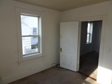 95 Ward St, Chicopee, MA 01020 photo 10