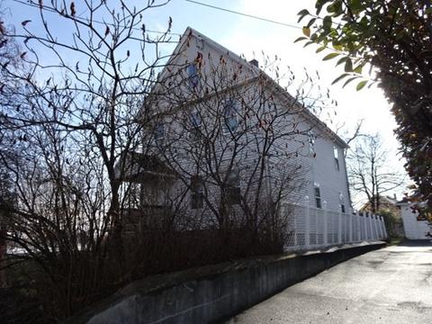 95 Ward St, Chicopee, MA 01020 photo 3