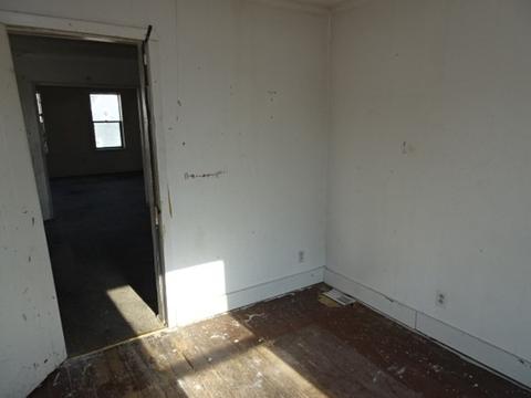 95 Ward St, Chicopee, MA 01020 photo 21