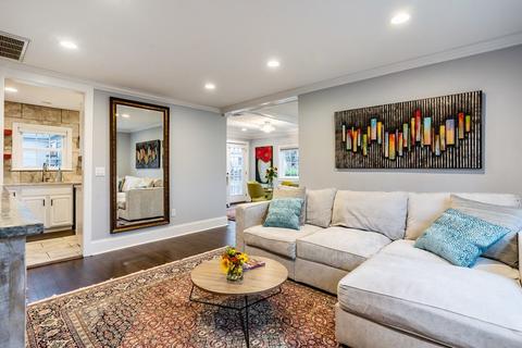 222 Riverside Dr, Dedham, MA 02026 photo 3