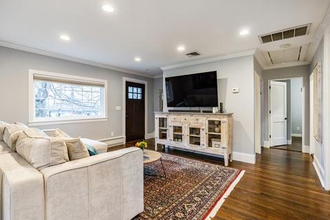 222 Riverside Dr, Dedham, MA 02026 photo 4