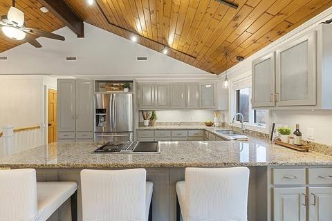 214 Pond St, Dunstable, MA 01827 photo 3