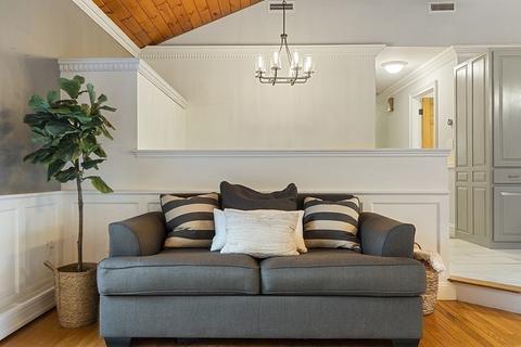 214 Pond St, Dunstable, MA 01827 photo 9