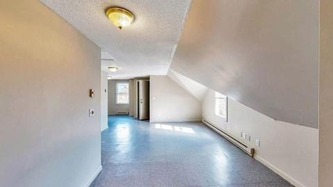 135 Cedar St, Springfield, MA 01105 photo 4