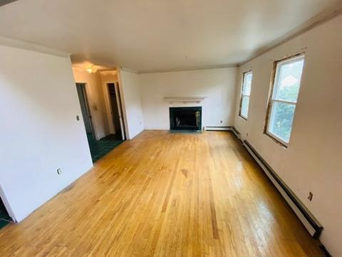 28 Suzanne Dr, Raynham, MA 02767 photo 4