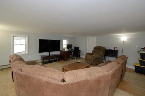 257 County Rd, Bourne, MA 02532 photo 2