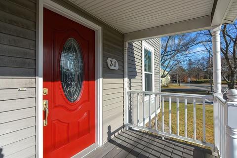 31 Main St, Upton, MA 01568 photo 2