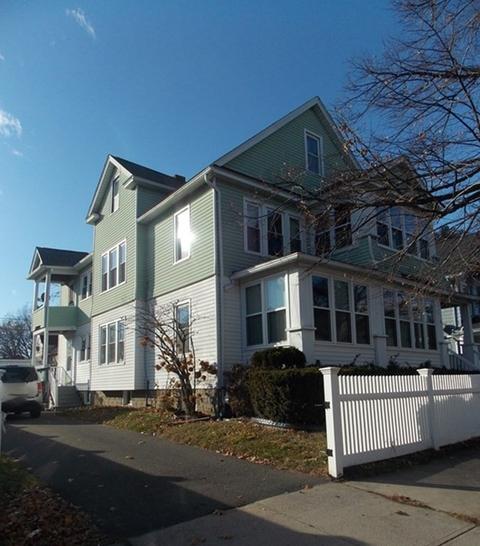 94 Edgewood St, Springfield, MA 01109 photo 2