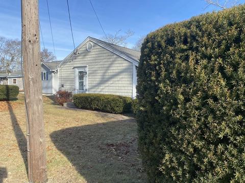 76 Circuit Ave, Wareham, MA 02571 photo 3