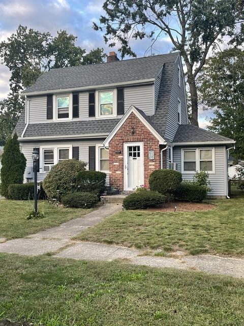 67 Thornton St, Springfield, MA 01104 photo 1
