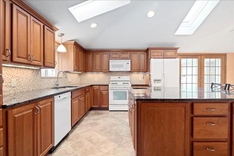 2 Cobb Ter, Walpole, MA 02081 photo 5