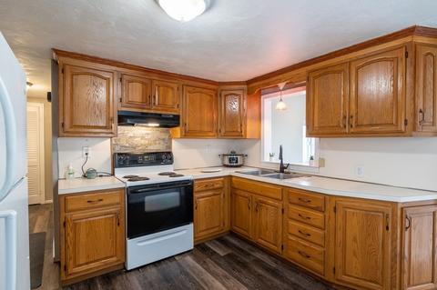 35 Russell St, Springfield, MA 01104 photo 5