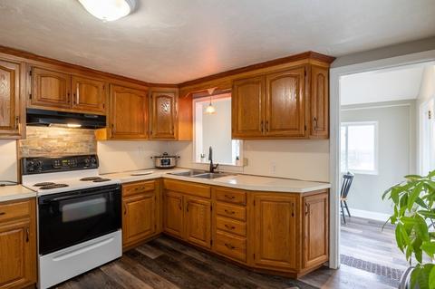 35 Russell St, Springfield, MA 01104 photo 3