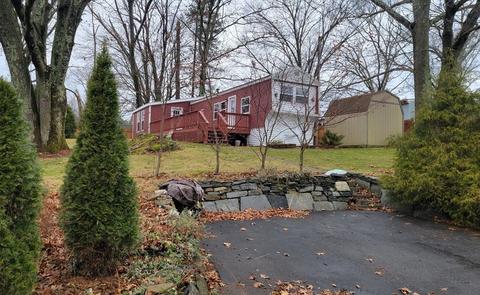 16 Pine Tree Ln, Webster, MA 01570 photo 1