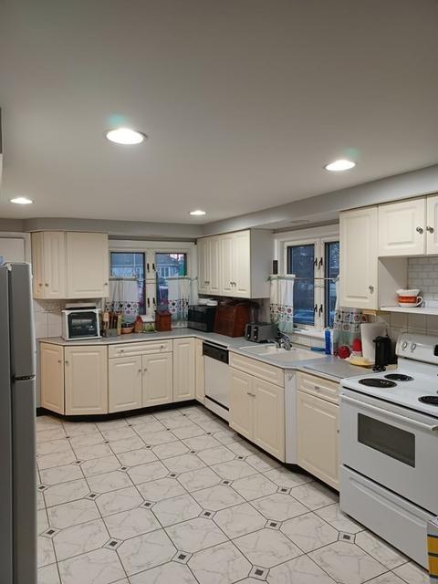 1211 County St, Fall River, MA 02723 photo 14