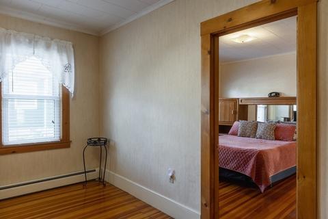 24 Emerald Ave, Webster, MA 01570 photo 9