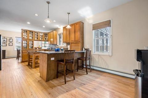 6 Providence St, Mendon, MA 01756 photo 4