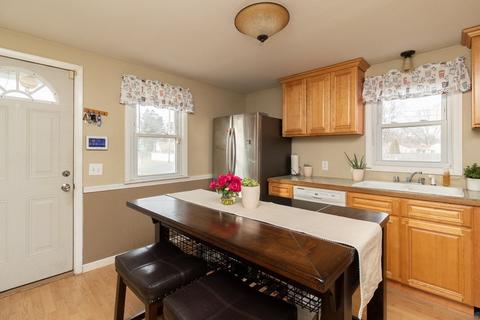 45 Peer St, Springfield, MA 01109 photo 4