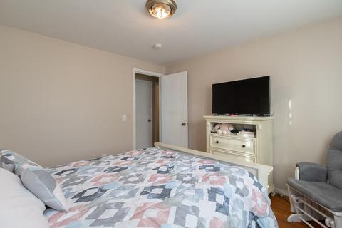 45 Peer St, Springfield, MA 01109 photo 19