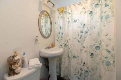 45 Peer St, Springfield, MA 01109 photo 21