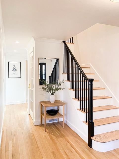 83 Westgate Rd, Wellesley, MA 02481 photo 2