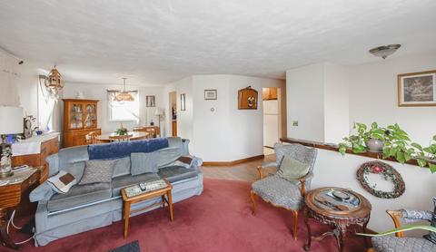 61 Putnam Rd, Reading, MA 01867 photo 6