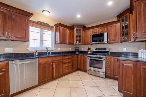 282 Riverside Dr, Dedham, MA 02026 photo 12