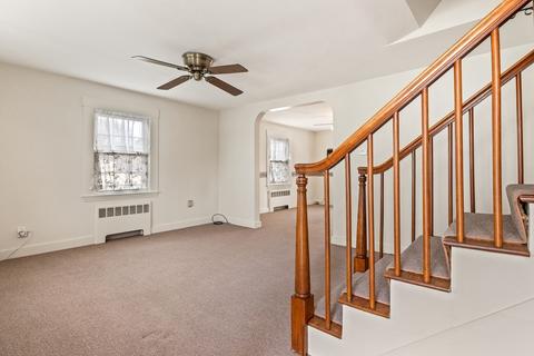 18 Braman St, Danvers, MA 01923 photo 9