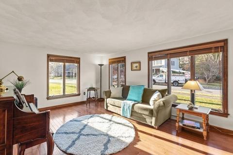20 Sanborn Ln, Reading, MA 01867 photo 5