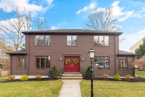 20 Sanborn Ln, Reading, MA 01867 photo 1