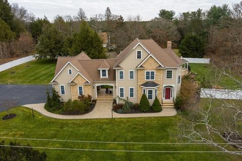 26 Bates St, Mendon, MA 01756 photo 1