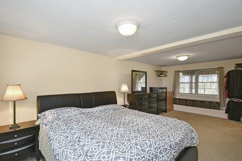 4 Atlas St, Worcester, MA 01604 photo 23