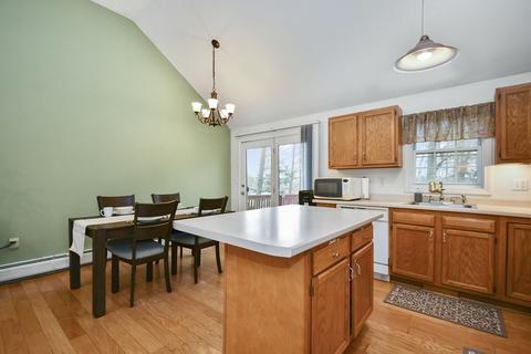 4 Atlas St, Worcester, MA 01604 photo 6
